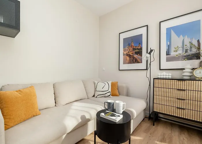 Luxury Barnim Vernon By Bookinghost *