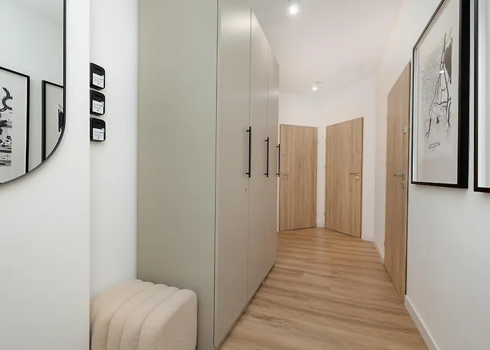 Luxury Barnim Vernon By Bookinghost