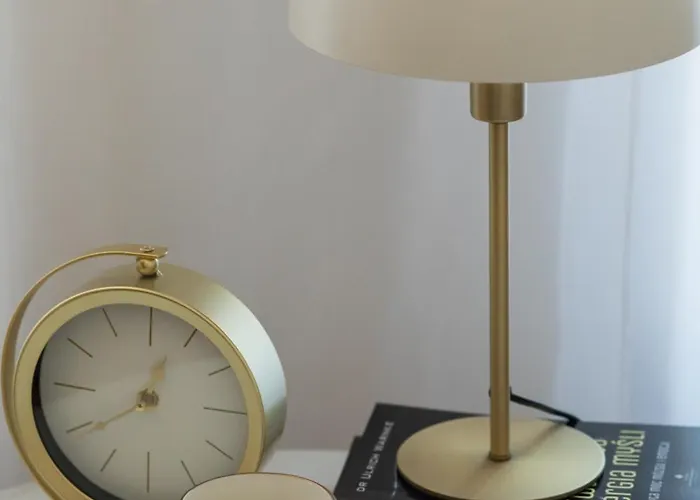 Luxury Barnim Vernon By Bookinghost *