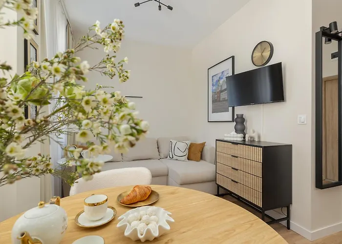 Luxury Barnim Vernon By Bookinghost